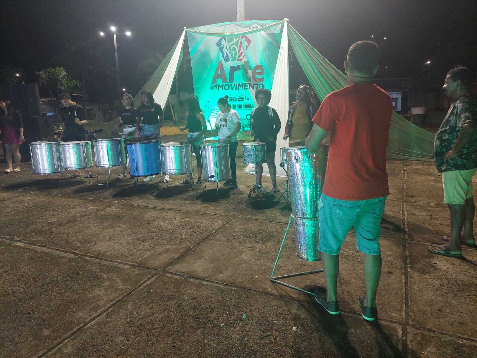 Camacã: Harmonia, muito swing e percussão animaram São João do Panelinha no Projeto Arte em Movimento